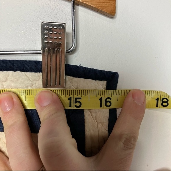 Quilts by Pradeep Kumar pieced & quilted house wallhanging - Picture 2 of 7